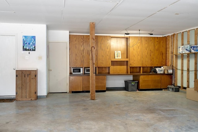 1805 Sequoia Dr, Leander, TX 78641 - view of garage