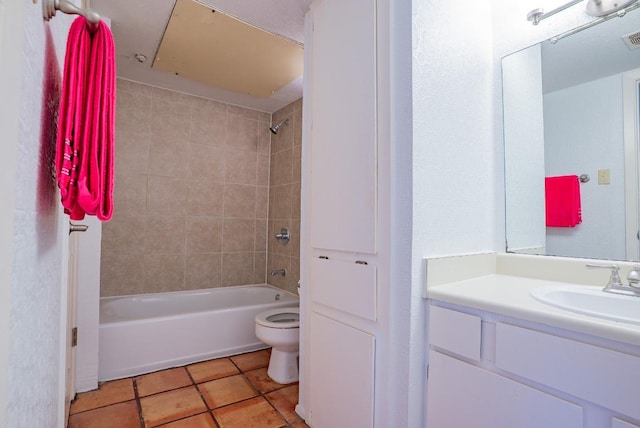 6903 Deatonhill Dr Unit 19, Austin, TX 78745 - full bath with washtub / shower combination, vanity, and tile patterned flooring