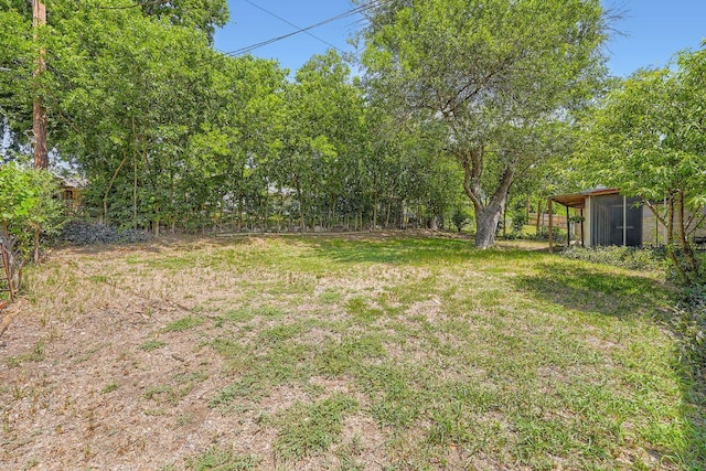 9504 Hansford Dr, Austin, TX 78753 - view of yard