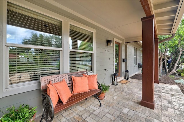 4104 Honeycomb Rock Cir, Austin, TX 78731 - view of porch