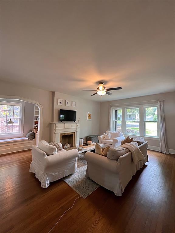 609 Texas Ave, Austin, TX 78705 - photo 8