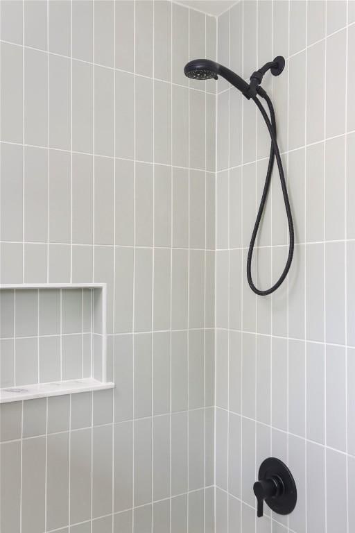 11707 Barrington Way, Austin, TX 78759 - full bath with tiled shower