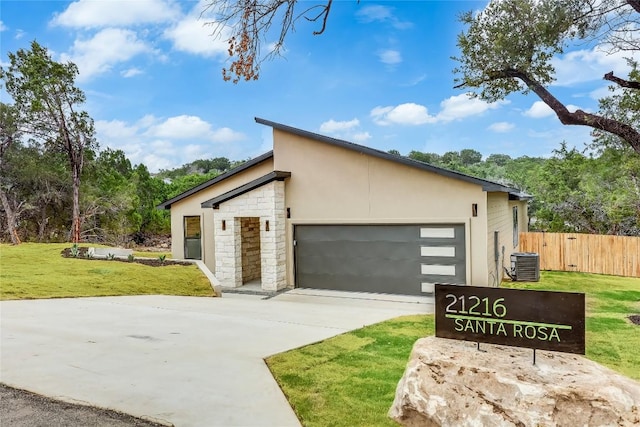 21216 Santa Rosa Ave, Lago Vista, TX 78645 - photo 1