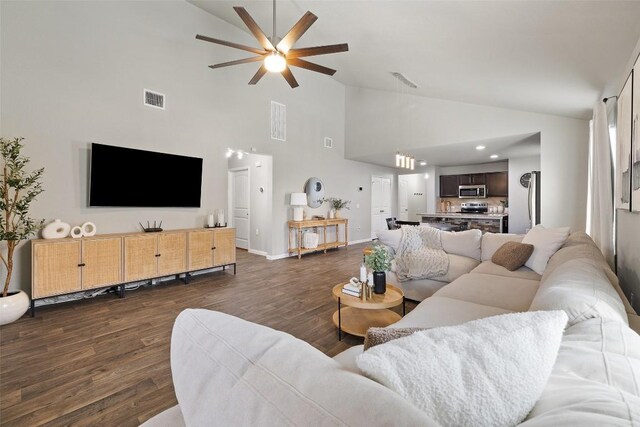 104 San Bernard Trl, Hutto, TX 78634 - photo 13