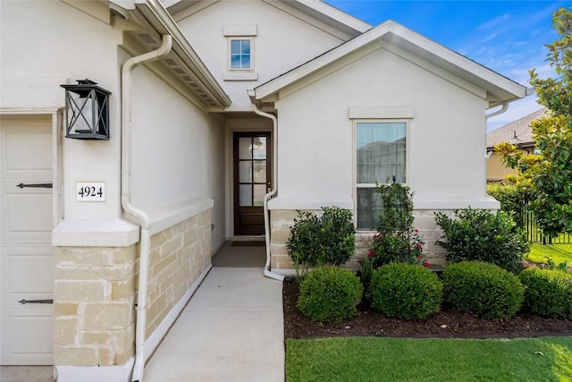 4924 Fiore Trl, Round Rock, TX 78665 - property entrance featuring stucco siding