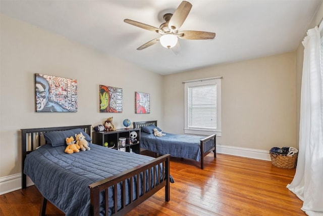 1004 Mitchell St, Gonzales, TX 78629 - bedroom featuring hardwood / wood-style floors and a ceiling fan
