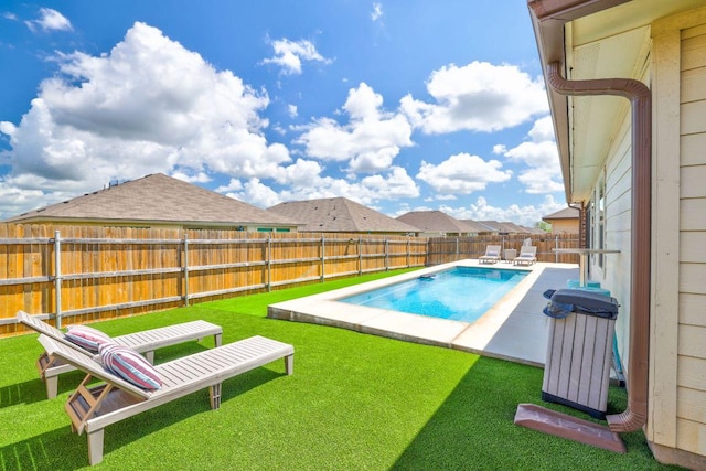 1904 T H Johnson Dr, Taylor, TX 76574 - view of pool featuring a fenced backyard