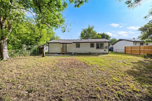 605 W Washington Ave, Copperas Cove, TX 76522 - rear view of property featuring a fenced backyard