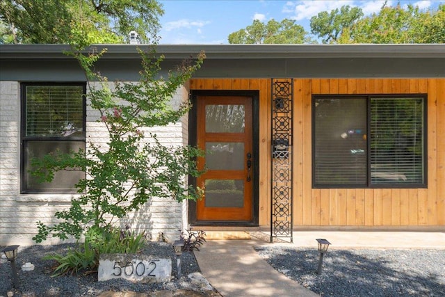 5002 Majestic Dr, Austin, TX 78745 - photo 2