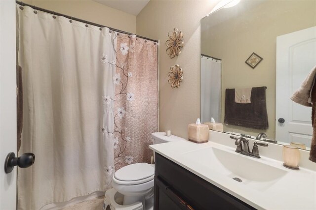 2524 Muzzie Ln, Leander, TX 78641 - full bathroom featuring vanity and curtained shower