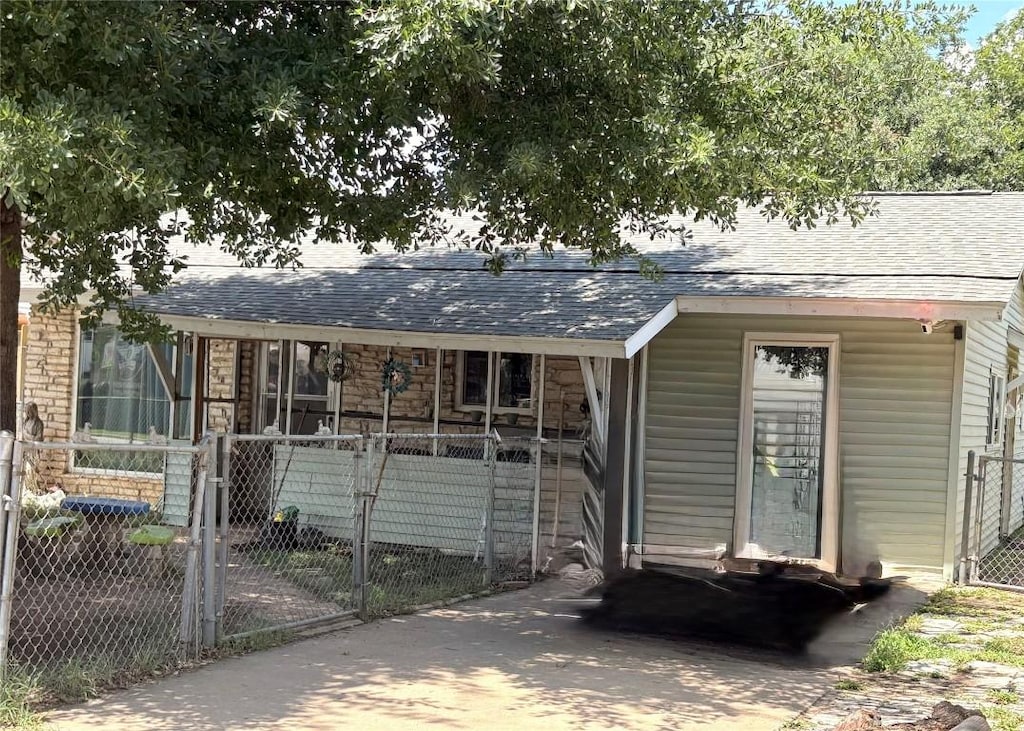 6304 Monsanto Dr, Austin, TX 78741 - photo 1