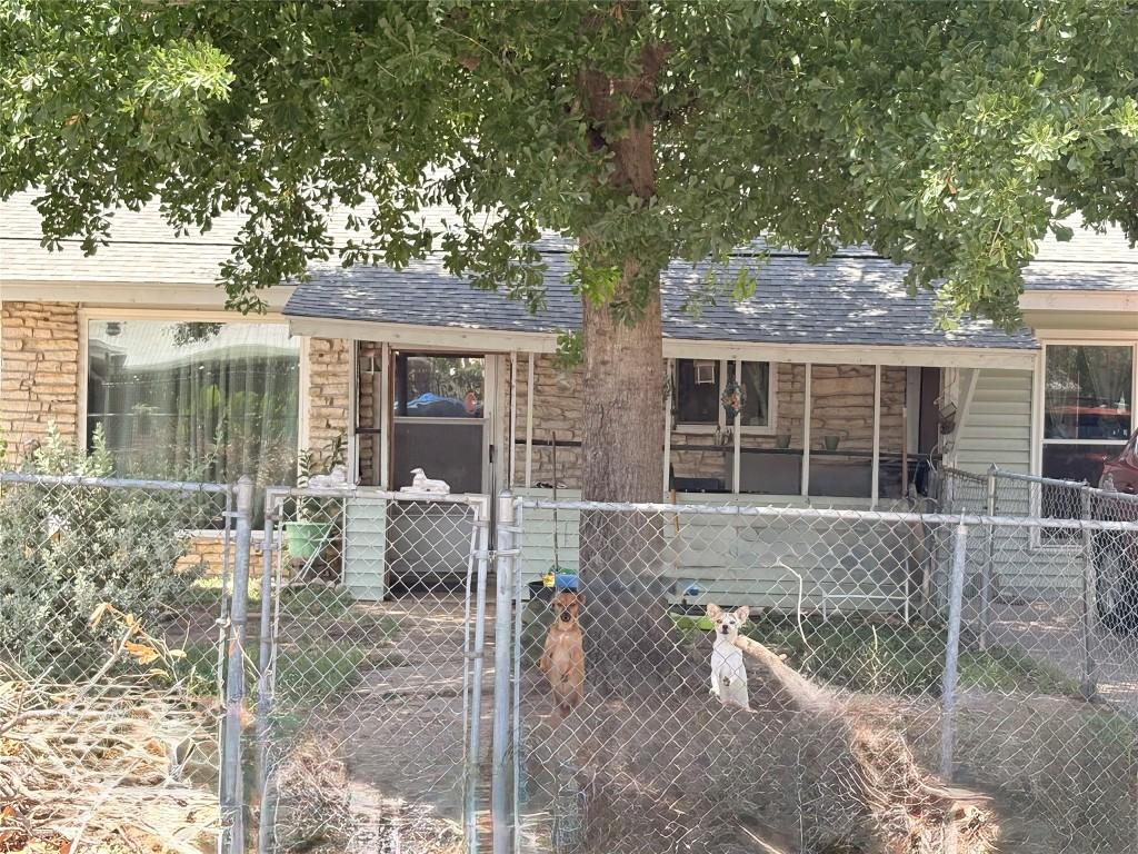 6304 Monsanto Dr, Austin, TX 78741 - photo 2