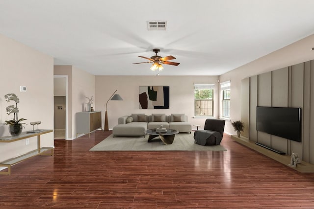 201 Windridge Dr N, Lockhart, TX 78644 - living area featuring a ceiling fan and wood finished floors