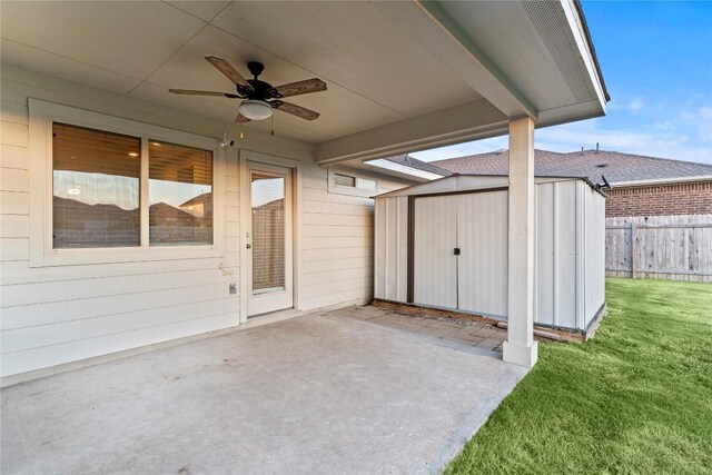 153 Finstown St, Hutto, TX 78634 - photo 28