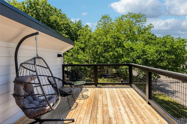 87 Chalmers Ave, Austin, TX 78702 - view of wooden terrace