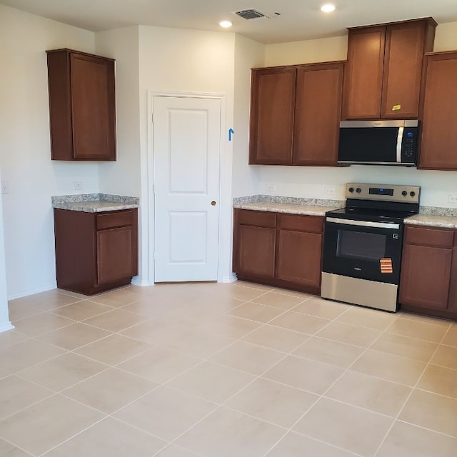 256 Feathers St, Jarrell, TX 76537 - photo 7