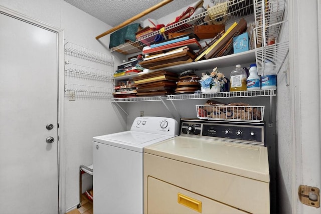 12062 Lincolnshire Dr, Austin, TX 78758 - laundry room with washer and dryer