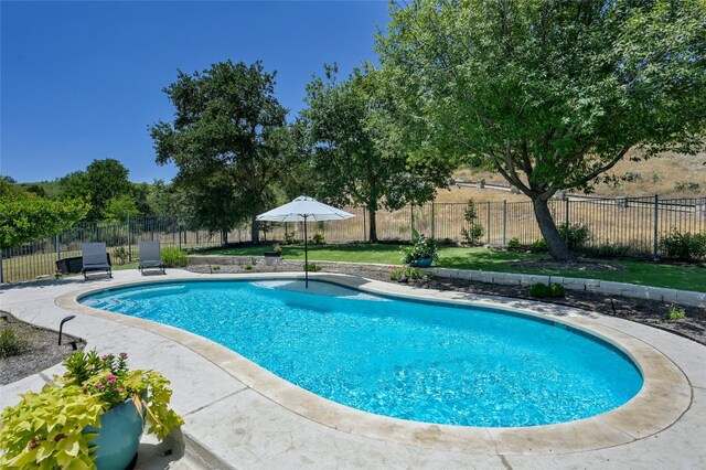 4332 Canoas Dr, Austin, TX 78730 - view of swimming pool featuring a fenced backyard