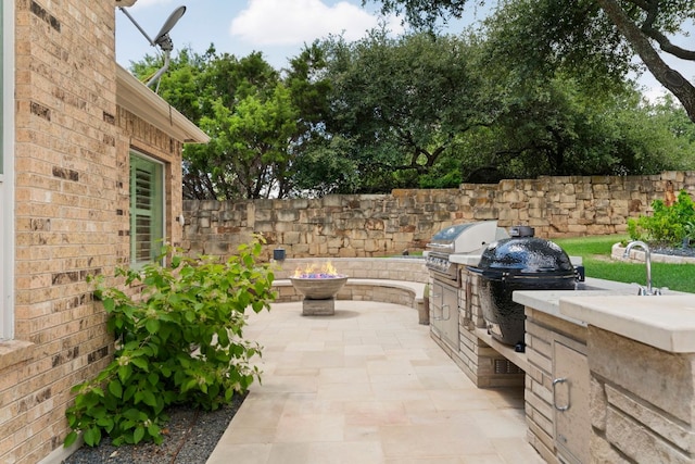 207 Dry Creek Rd, Austin, TX 78737 - view of patio / terrace featuring area for grilling