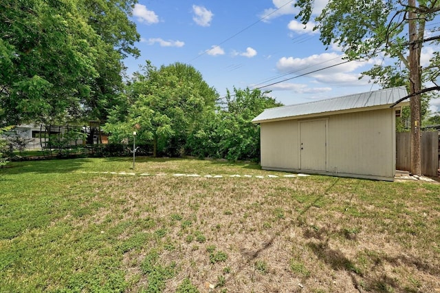 3012 Hunt Trl, Austin, TX 78757 - view of yard with a storage shed