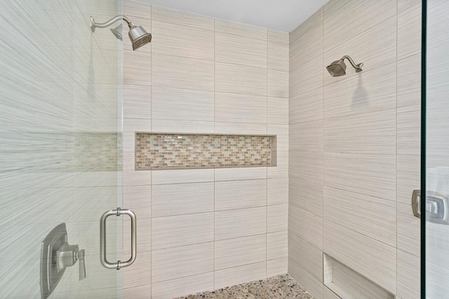 179 Sandy Creek Cv, Driftwood, TX 78619 - bathroom featuring a shower stall