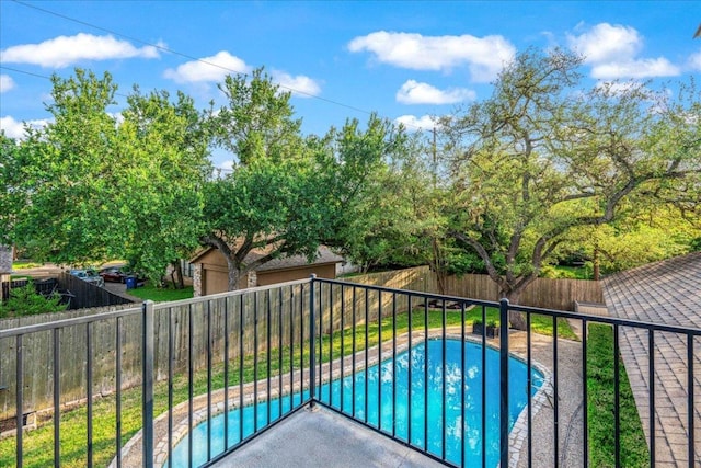 10601 Spicewood Pkwy, Austin, TX 78750 - balcony with view of pool