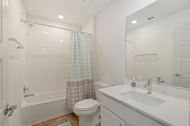 13804 Bavarian Forest Dr, Pflugerville, TX 78660 - full bathroom with vanity, shower / bath combination with curtain, wood finished floors, and recessed lighting