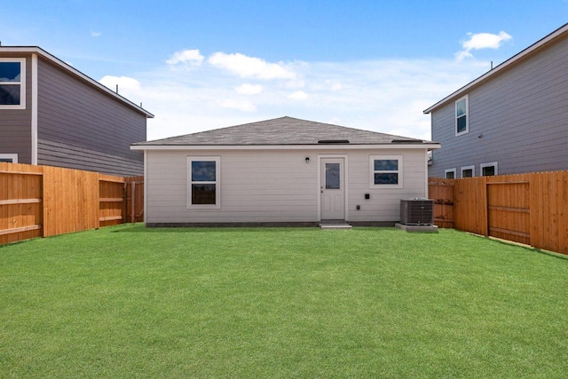 524 Aplite Pass, Maxwell, TX 78656 - back of house with a fenced backyard and roof with shingles