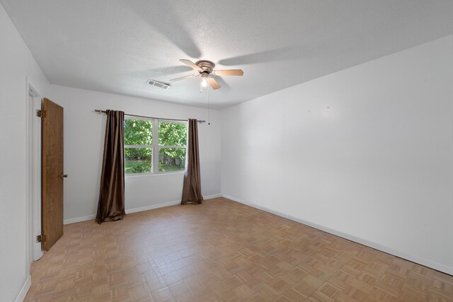 1121 Nola Ruth Blvd, Harker Heights, TX 76548 - empty room featuring a ceiling fan and baseboards
