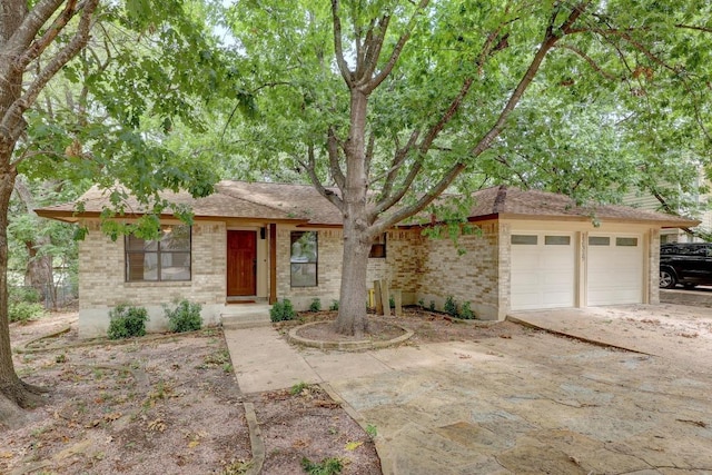 12319 N Double Tree Ln, Austin, TX 78750 - photo 1