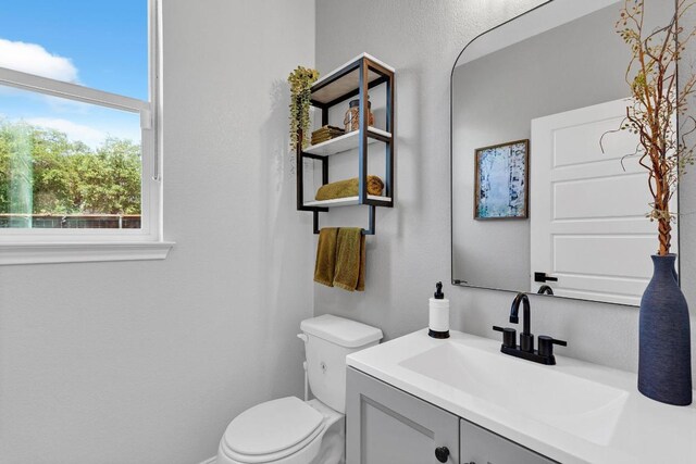800 Sand Hill Branch Dr Unit 38, Austin, TX 78748 - bathroom featuring vanity and toilet