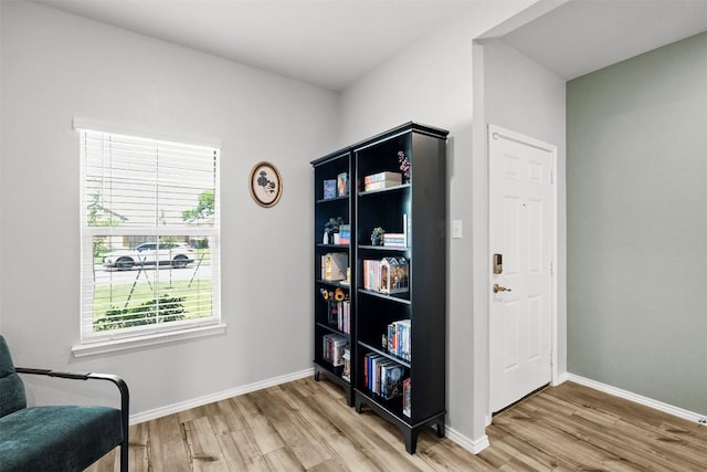 1037 Oxford Ln, Troy, TX 76579 - sitting room featuring wood finished floors