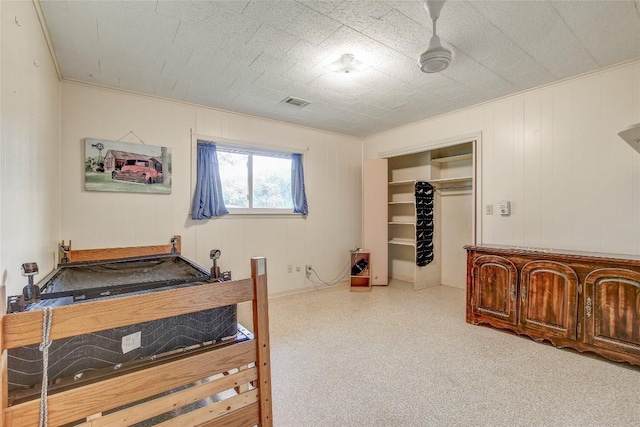 1402 Herder Ave, Schulenburg, TX 78956 - bedroom featuring a closet and crown molding