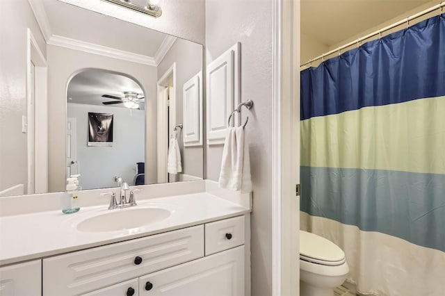 1406 Hunter Ace Way, Cedar Park, TX 78613 - full bath featuring ornamental molding, vanity, a ceiling fan, and a shower with shower curtain