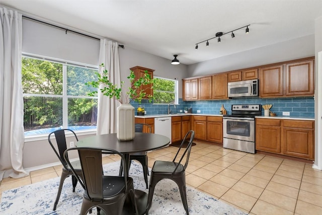 8701 Meridian Oak Ln, Austin, TX 78744 - photo 21