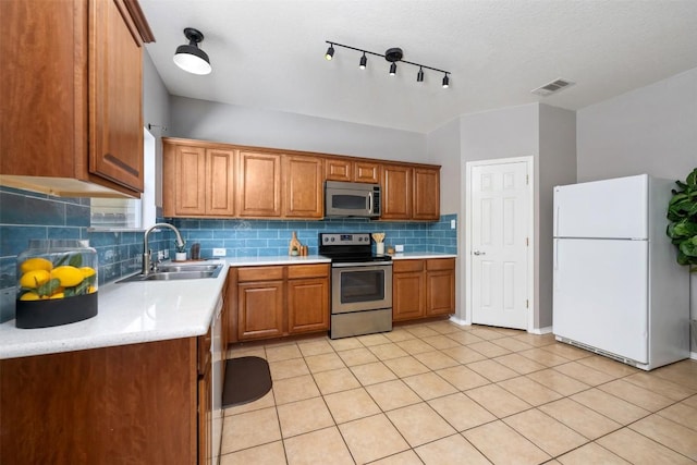 8701 Meridian Oak Ln, Austin, TX 78744 - photo 23