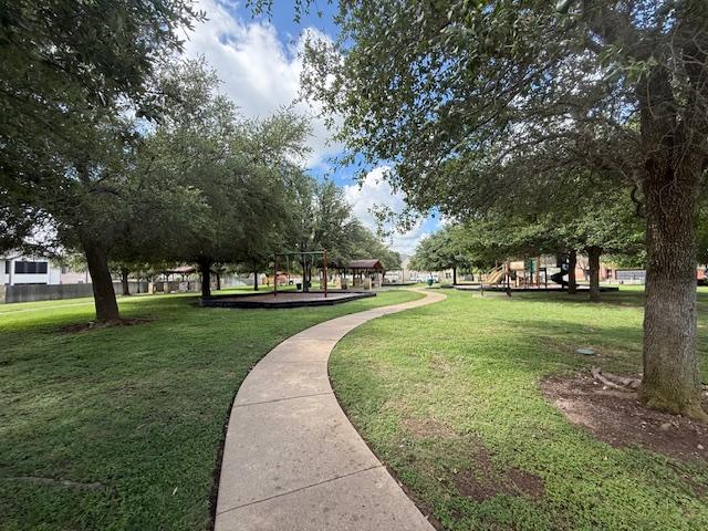 425 Starview St, Temple, TX 76502 - view of property's community with a yard