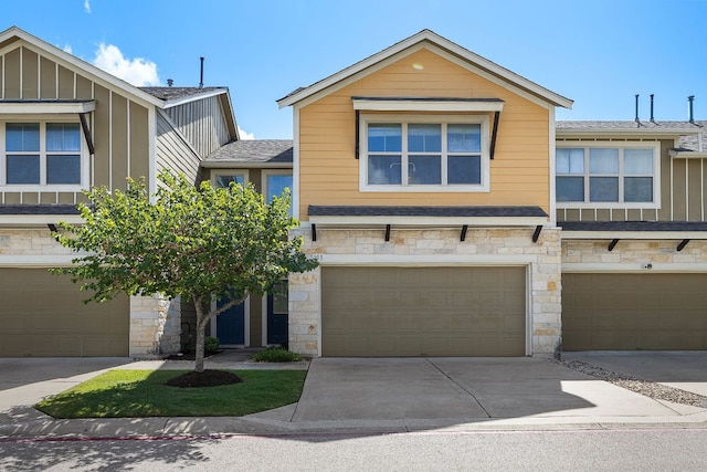 1620 Bryant Dr Unit 303, Round Rock, TX 78664 - photo 2