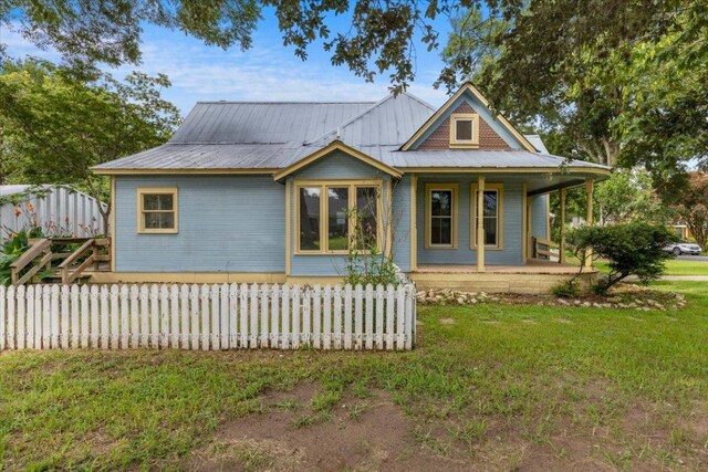 710 Gresham St, Smithville, TX 78957 - photo 30
