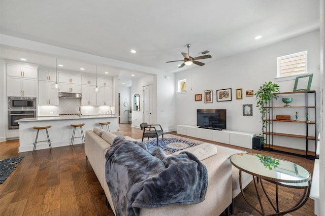 4717 Herzog St, Austin, TX 78723 - photo 7