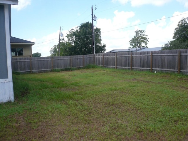 502 Ross St, Smithville, TX 78957 - view of fenced backyard