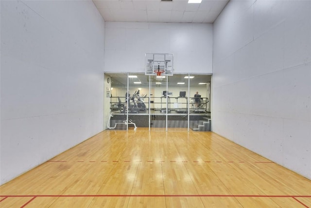 40 N Interstate 35 Hwy Unit 5B2, Austin, TX 78701 - view of sport court featuring community basketball court