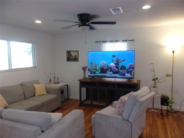 905 W Live Oak St, Austin, TX 78704 - living area with ceiling fan, plenty of natural light, wood finished floors, and recessed lighting