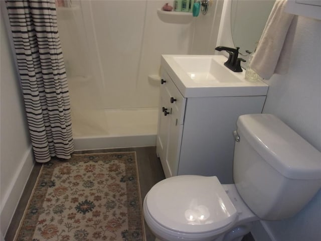 905 W Live Oak St, Austin, TX 78704 - full bathroom featuring a shower with shower curtain and vanity