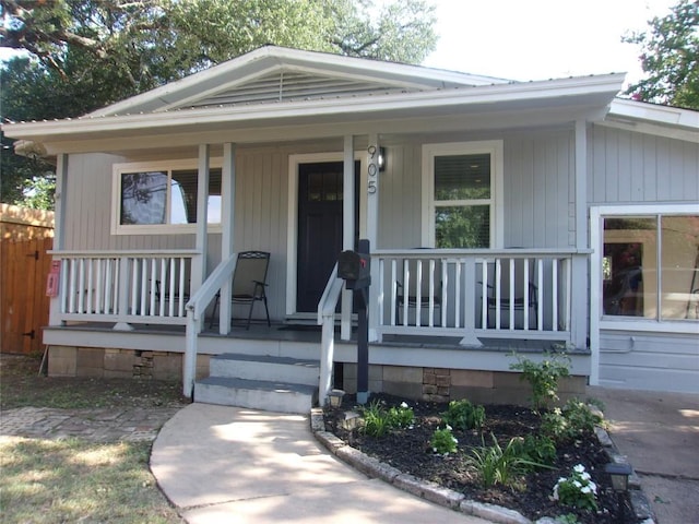 905 W Live Oak St, Austin, TX 78704 - view of front facade with covered porch