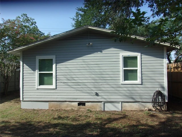 905 W Live Oak St, Austin, TX 78704 - view of side of home