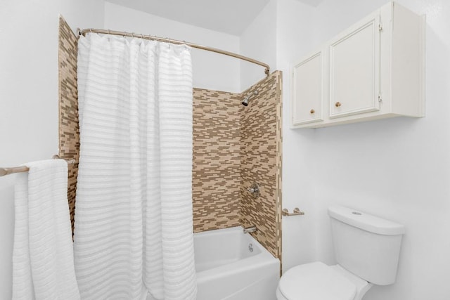 2414 Longview St Unit 101, Austin, TX 78705 - full bath with shower / bath combination with curtain and toilet