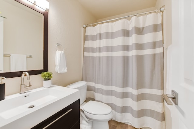 5509 Kayview Dr, Austin, TX 78749 - full bathroom with vanity and curtained shower