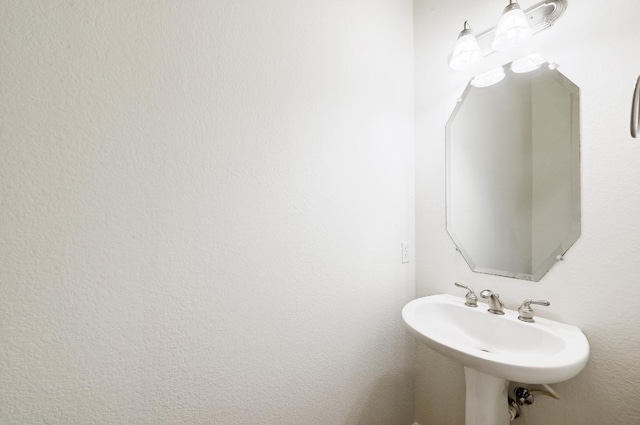 3340 Marcasite Dr, Round Rock, TX 78681 - bathroom with a sink