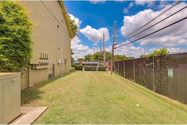 1101 Grove Blvd Unit 102, Austin, TX 78741 - view of yard